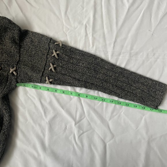 Cousin Johnny Rib knit Sweater, Zipper Closure, Criss Cross accent, gray, size S - Picture 6 of 7